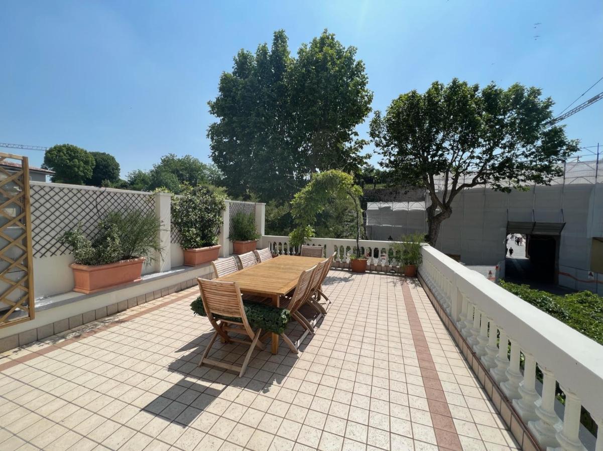 Residenza Porta Brescia Vila Peschiera del Garda Exterior foto