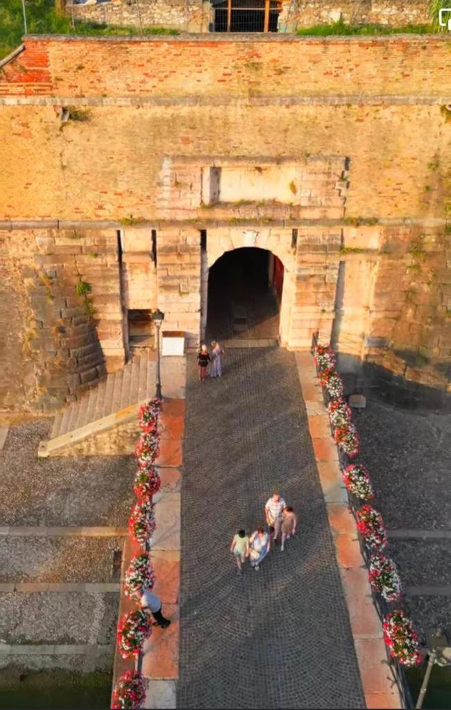 Residenza Porta Brescia Vila Peschiera del Garda Exterior foto