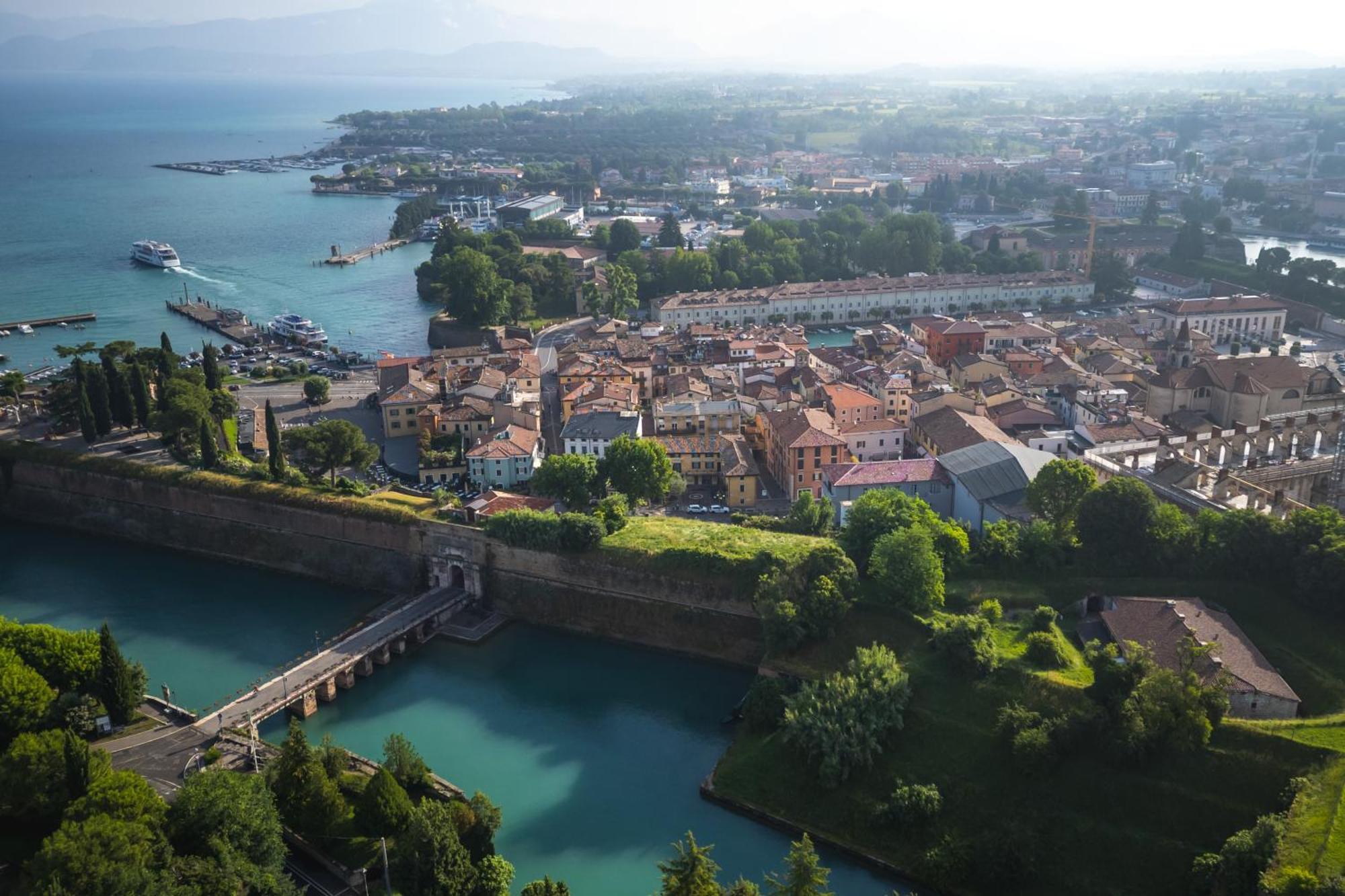 Residenza Porta Brescia Vila Peschiera del Garda Exterior foto